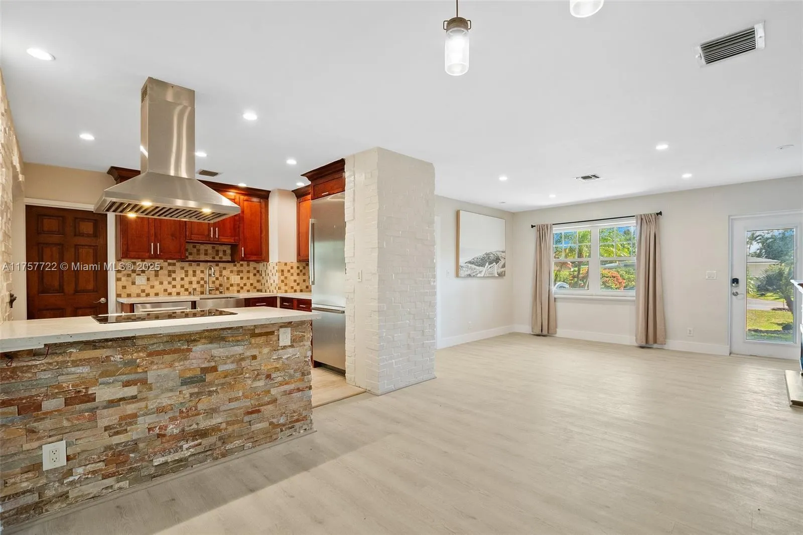 2725 Ne 21st Ave, Fort Lauderdale, Florida 33306, Fort Lauderdale, Florida 33306, 3 Bedrooms Bedrooms, ,2 BathroomsBathrooms,Residential,For Sale,2725 Ne 21st Ave, Fort Lauderdale, Florida 33306,A11757722