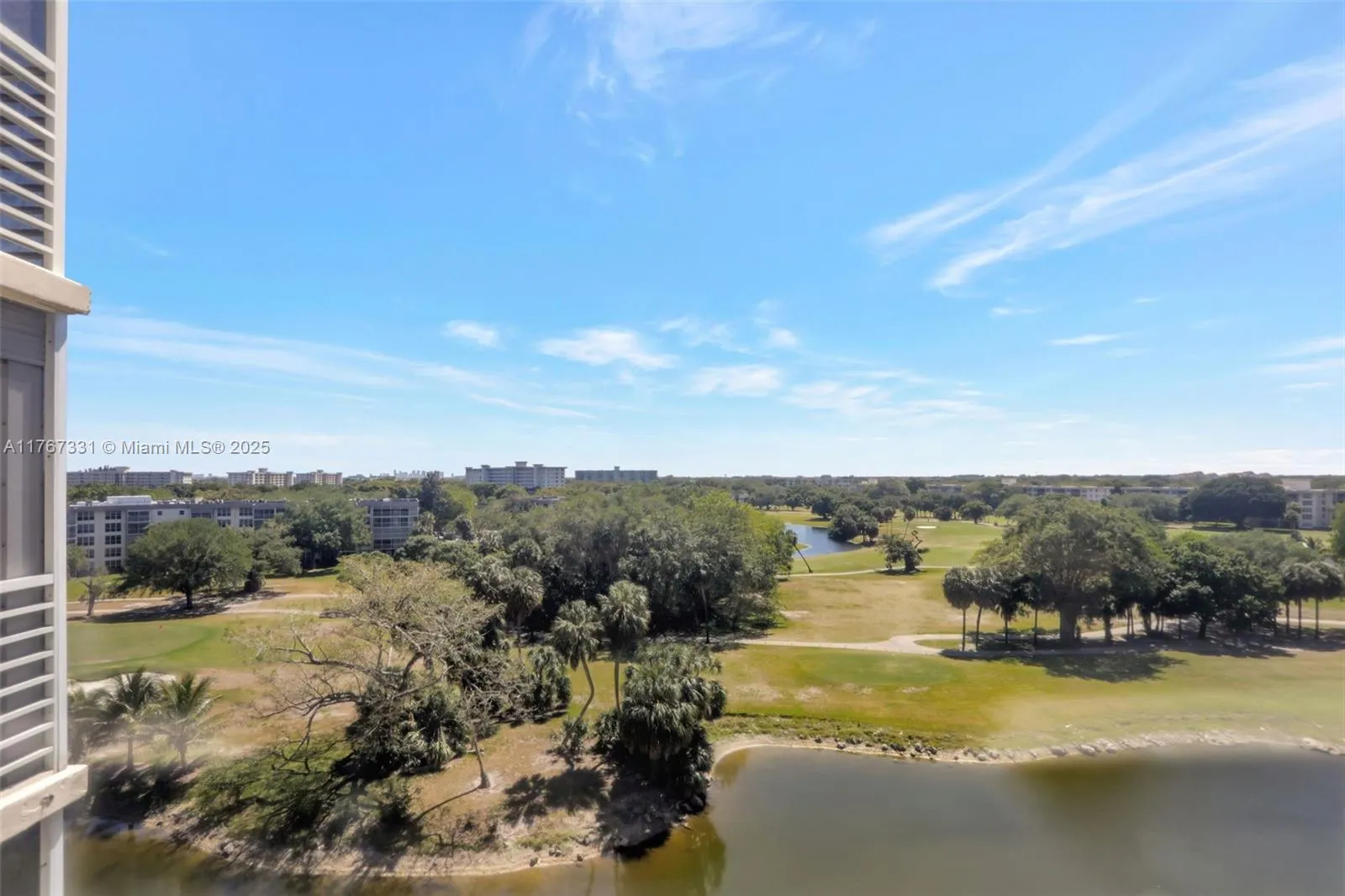 3510 Oaks Way 806, Pompano Beach, Florida 33069, Pompano Beach, Florida 33069, 2 Bedrooms Bedrooms, ,2 BathroomsBathrooms,Residential,For Sale,3510 Oaks Way 806, Pompano Beach, Florida 33069,A11767331