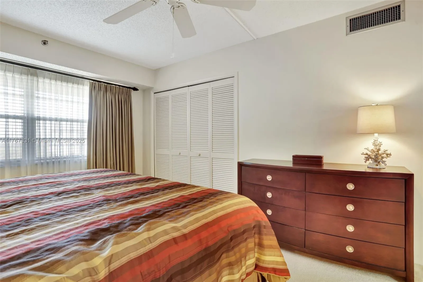 3510 Oaks Way 806, Pompano Beach, Florida 33069, Pompano Beach, Florida 33069, 2 Bedrooms Bedrooms, ,2 BathroomsBathrooms,Residential,For Sale,3510 Oaks Way 806, Pompano Beach, Florida 33069,A11767331