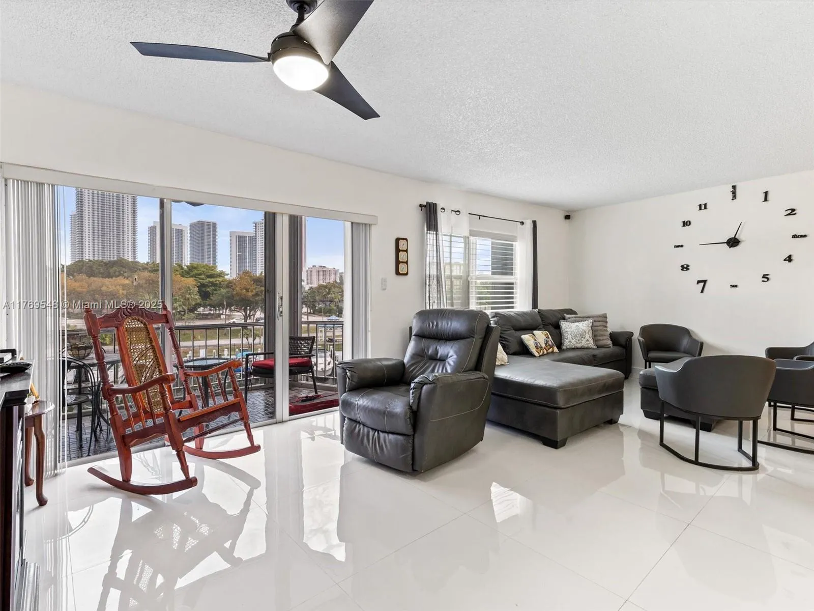 200 Diplomat Pkwy 424, Hallandale Beach, Florida 3, Hallandale Beach, Florida 33009, 1 Bedroom Bedrooms, ,1 BathroomBathrooms,Residential,For Sale,200 Diplomat Pkwy 424, Hallandale Beach, Florida 3,A11769548