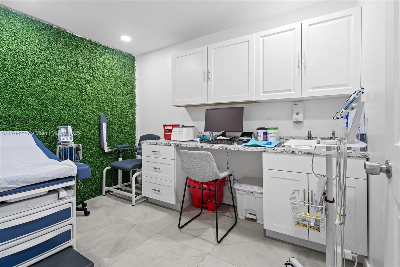 17851 Nw 78th Ave, Hialeah, Florida 33015, Hialeah, Florida 33015, ,Commercial Sale,For Sale,17851 Nw 78th Ave, Hialeah, Florida 33015,A11768225