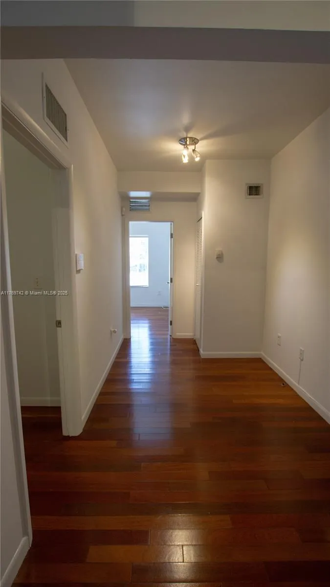 577 Ne 62 Street 2, Miami, Florida 33138, Miami, Florida 33138, 2 Bedrooms Bedrooms, ,1 BathroomBathrooms,Residential,For Sale,577 Ne 62 Street 2, Miami, Florida 33138,A11769742