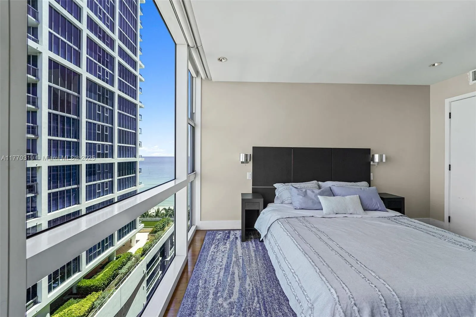 6801 Collins Ave 1214(door1203), Miami Beach, Flor, Miami Beach, Florida 33141, 1 Bedroom Bedrooms, ,1 BathroomBathrooms,Residential Lease,For Rent,6801 Collins Ave 1214(door1203), Miami Beach, Flor,A11770319
