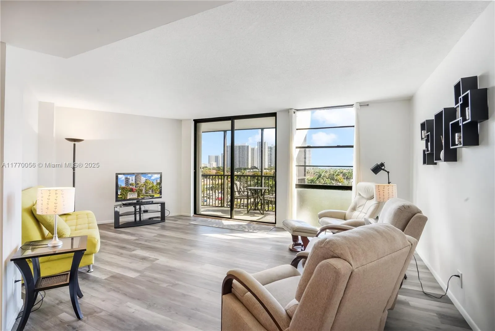 3475 N Country Club Dr 818, Aventura, Florida 3318, Aventura, Florida 33180, 2 Bedrooms Bedrooms, ,2 BathroomsBathrooms,Residential,For Sale,3475 N Country Club Dr 818, Aventura, Florida 3318,A11770056