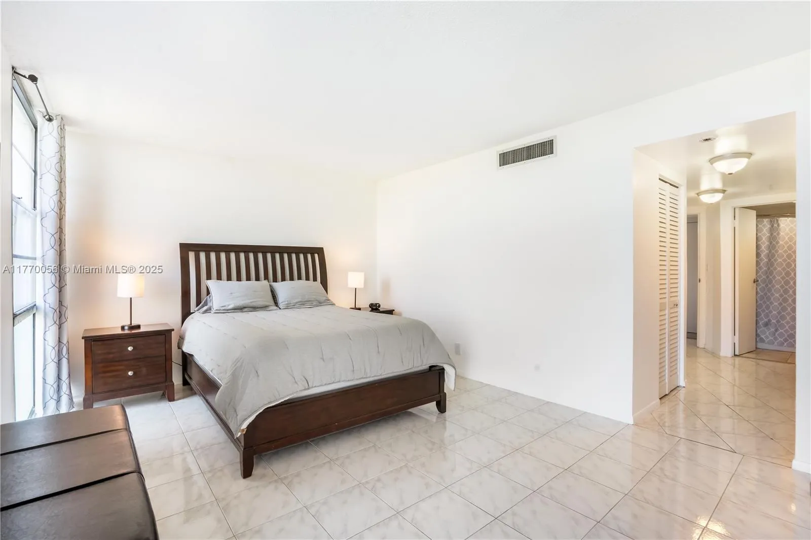 3475 N Country Club Dr 818, Aventura, Florida 3318, Aventura, Florida 33180, 2 Bedrooms Bedrooms, ,2 BathroomsBathrooms,Residential,For Sale,3475 N Country Club Dr 818, Aventura, Florida 3318,A11770056