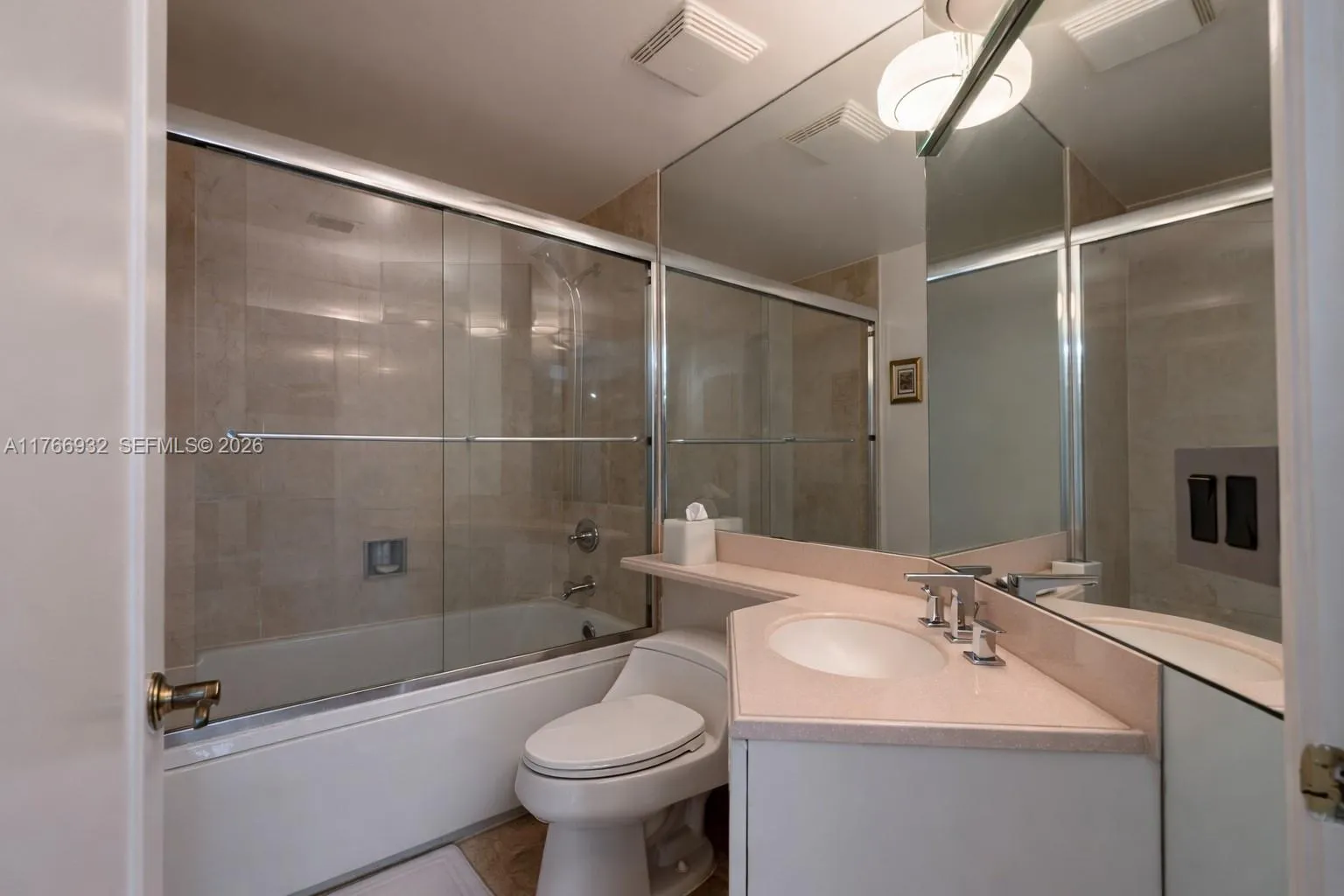10140 W Bay Harbor Dr 502b, Bay Harbor Islands, Fl, Bay Harbor Islands, Florida 33154, 2 Bedrooms Bedrooms, ,2 BathroomsBathrooms,Residential,For Sale,10140 W Bay Harbor Dr 502b, Bay Harbor Islands, Fl,A11766932