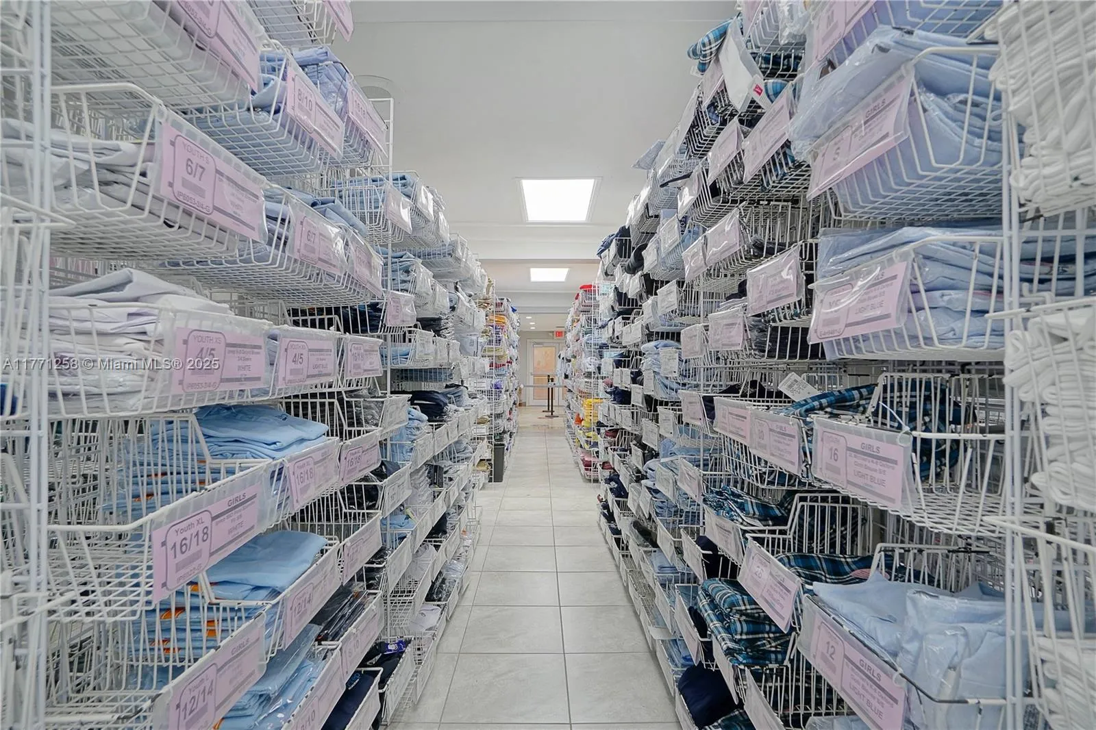 2924 W Flagler St, Miami, Florida 33135, Miami, Florida 33135, ,Commercial Lease,For Rent,2924 W Flagler St, Miami, Florida 33135,A11771258