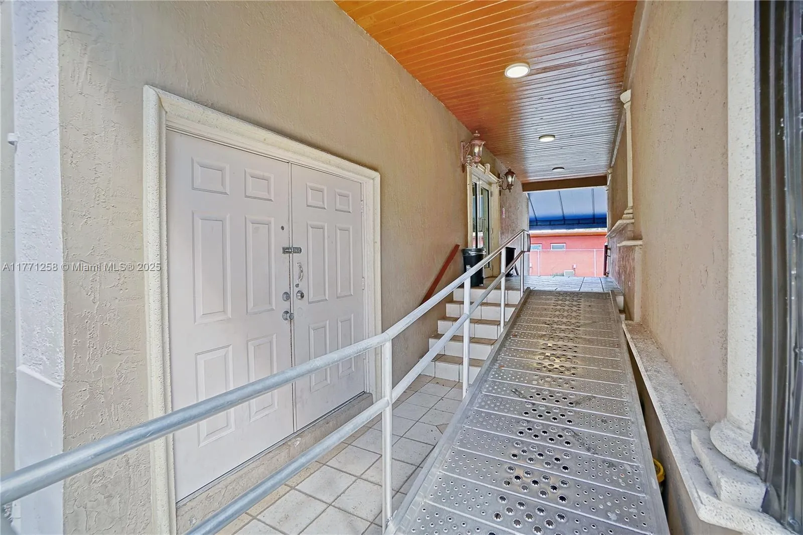 2924 W Flagler St, Miami, Florida 33135, Miami, Florida 33135, ,Commercial Lease,For Rent,2924 W Flagler St, Miami, Florida 33135,A11771258
