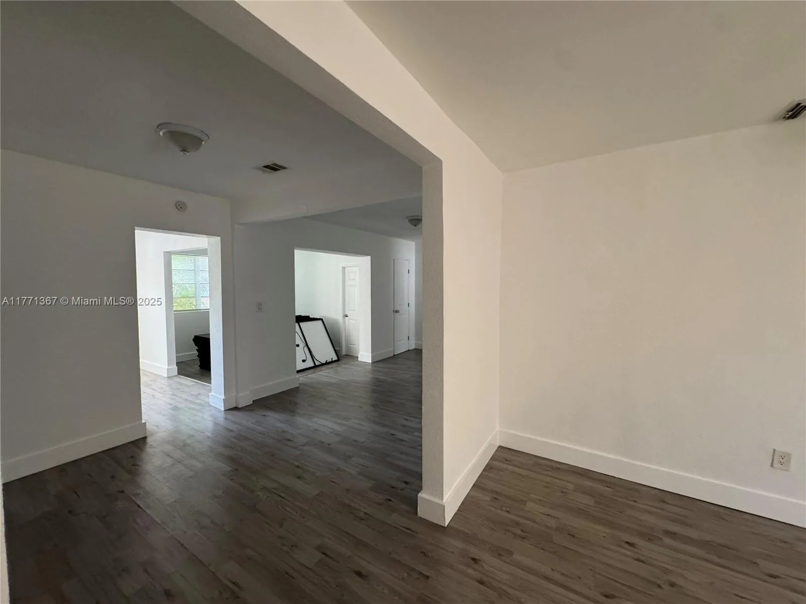 HOUSE 1