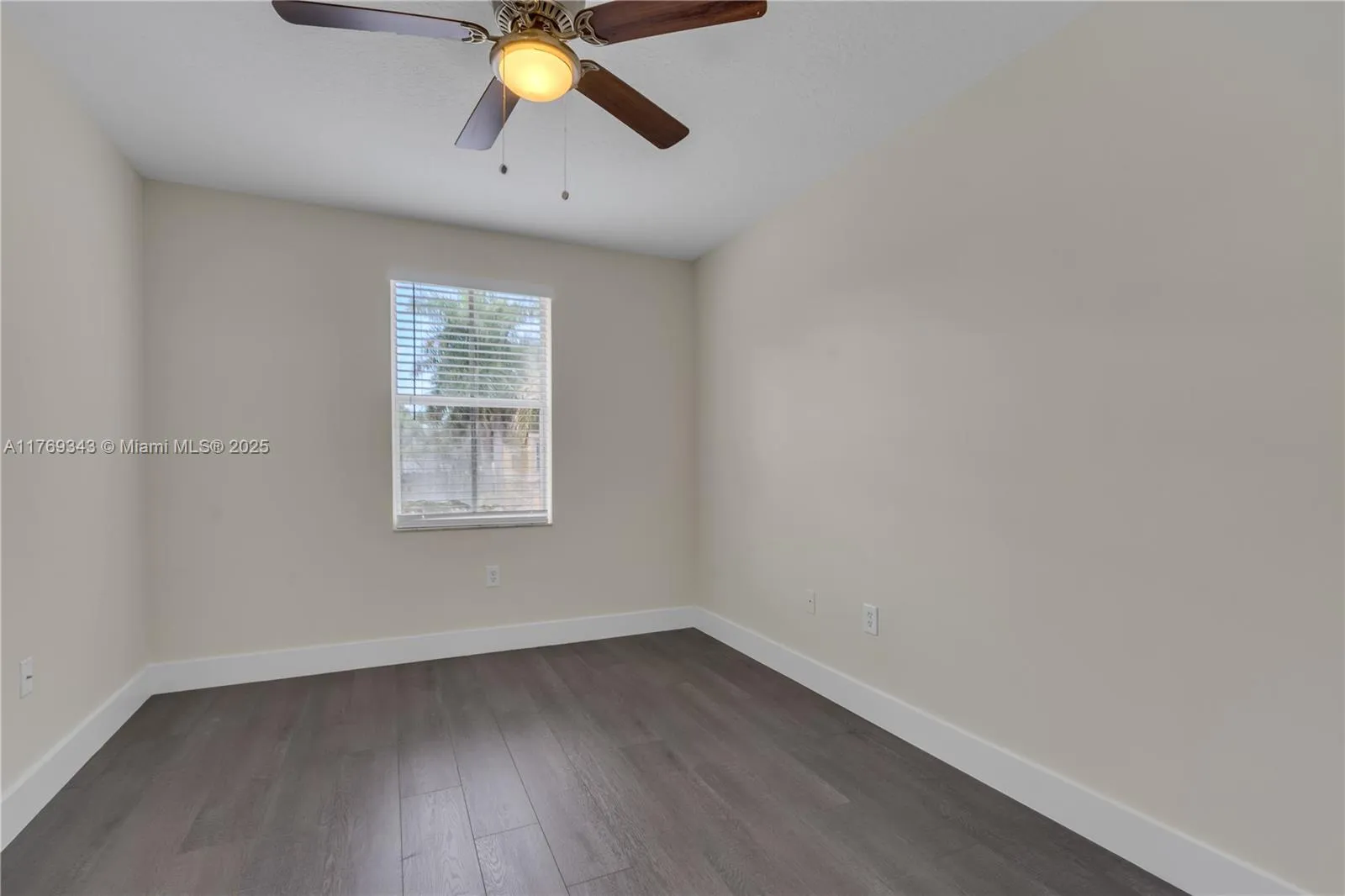 3167 Sw 129th Ter 163, Miramar, Florida 33027, Miramar, Florida 33027, 3 Bedrooms Bedrooms, ,3 BathroomsBathrooms,Residential Lease,For Rent,3167 Sw 129th Ter 163, Miramar, Florida 33027,A11769343