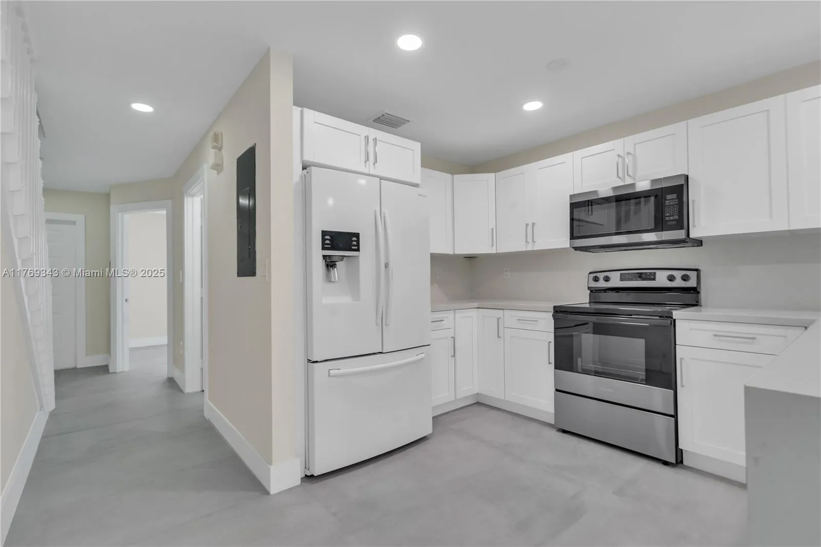 3167 Sw 129th Ter 163, Miramar, Florida 33027, Miramar, Florida 33027, 3 Bedrooms Bedrooms, ,3 BathroomsBathrooms,Residential Lease,For Rent,3167 Sw 129th Ter 163, Miramar, Florida 33027,A11769343