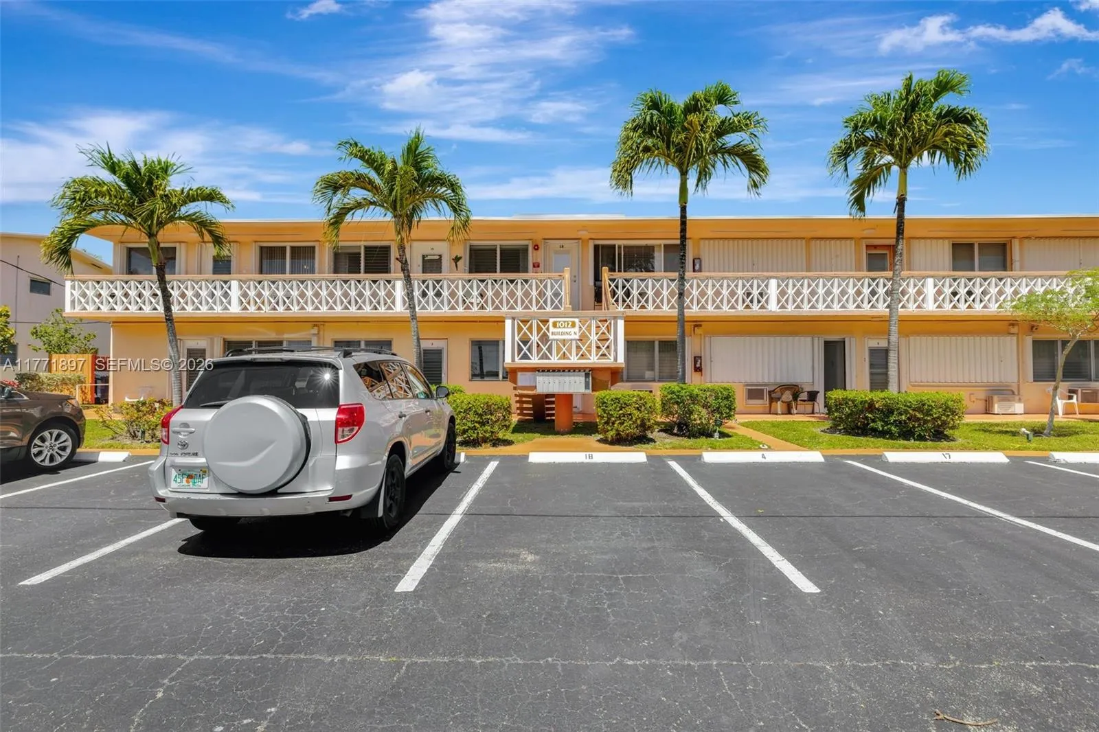 1012 Sw 11th St 20n, Hallandale Beach, Florida 330, Hallandale Beach, Florida 33009, 2 Bedrooms Bedrooms, ,1 BathroomBathrooms,Residential,For Sale,1012 Sw 11th St 20n, Hallandale Beach, Florida 330,A11771897