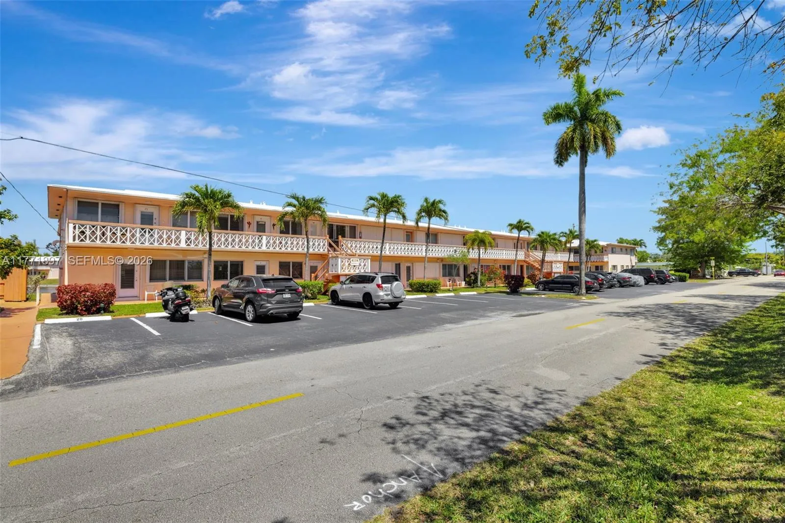 1012 Sw 11th St 20n, Hallandale Beach, Florida 330, Hallandale Beach, Florida 33009, 2 Bedrooms Bedrooms, ,1 BathroomBathrooms,Residential,For Sale,1012 Sw 11th St 20n, Hallandale Beach, Florida 330,A11771897