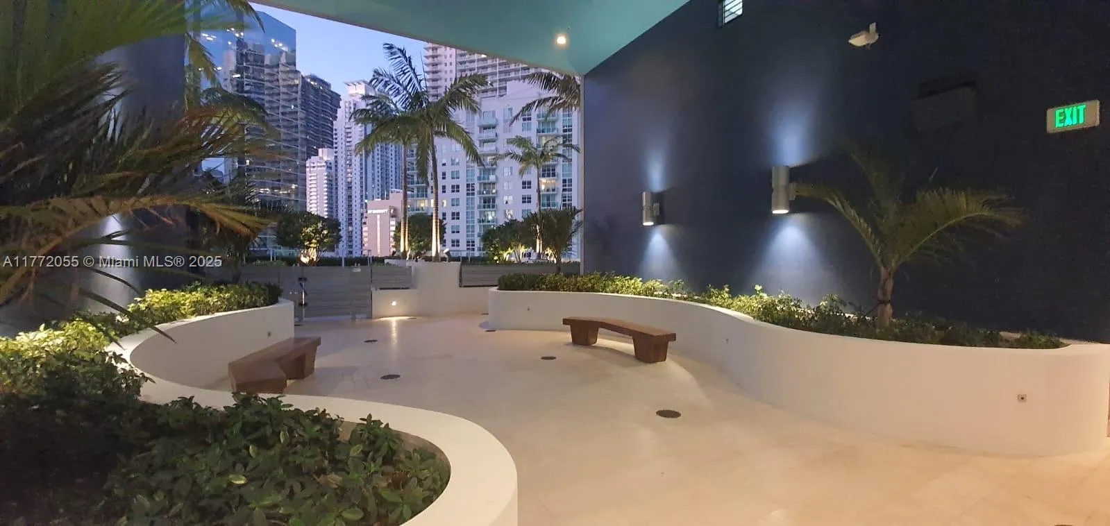 1300 Brickell Bay Dr 1107, Miami, Florida 33131, Miami, Florida 33131, 1 Bedroom Bedrooms, ,1 BathroomBathrooms,Residential Lease,For Rent,1300 Brickell Bay Dr 1107, Miami, Florida 33131,A11772055