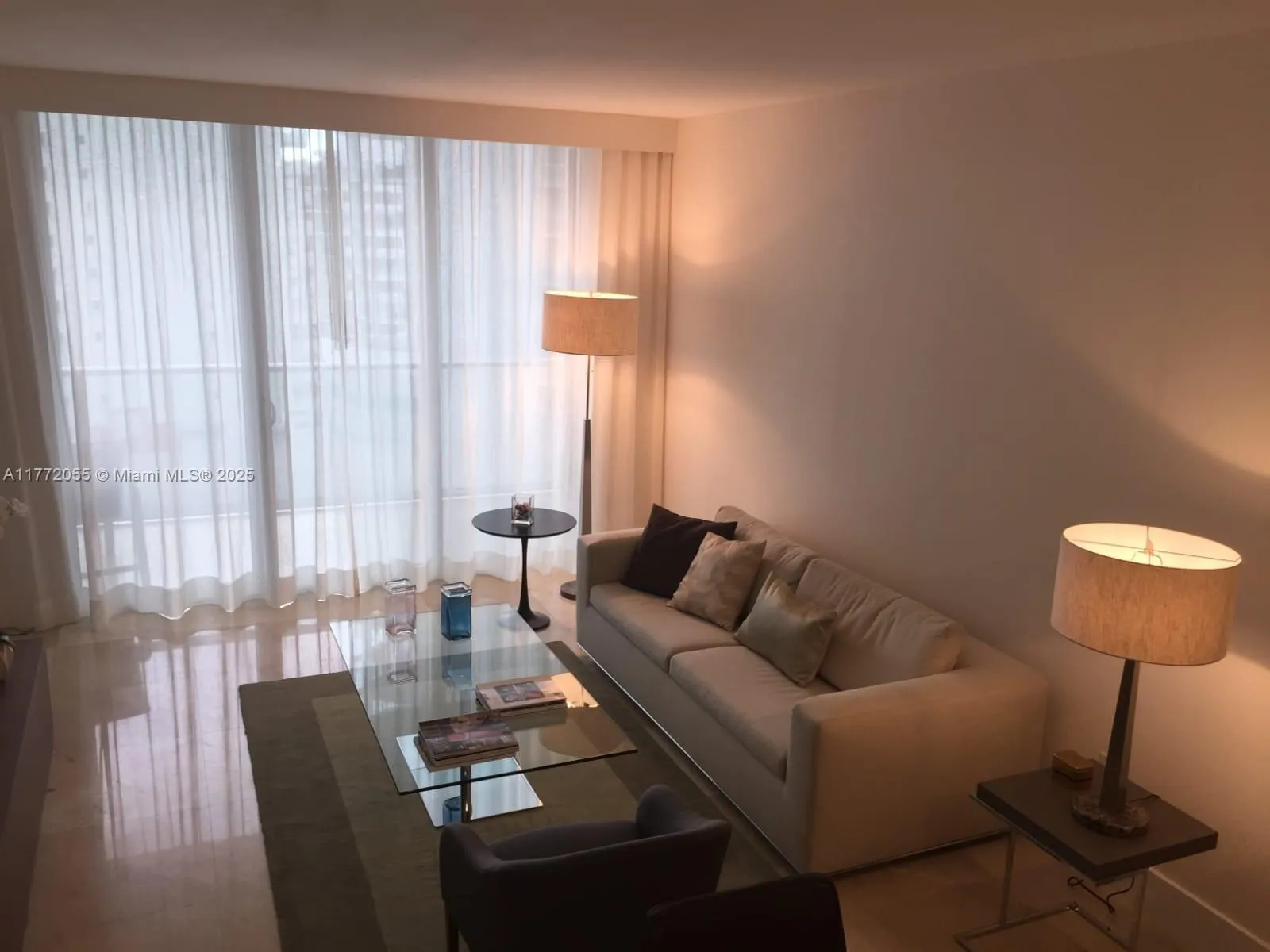 1300 Brickell Bay Dr 1107, Miami, Florida 33131, Miami, Florida 33131, 1 Bedroom Bedrooms, ,1 BathroomBathrooms,Residential Lease,For Rent,1300 Brickell Bay Dr 1107, Miami, Florida 33131,A11772055