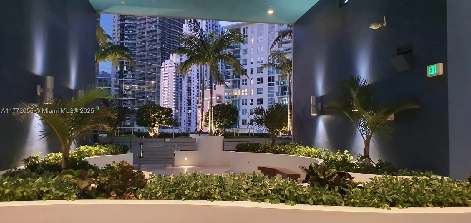 1300 Brickell Bay Dr 1107, Miami, Florida 33131, Miami, Florida 33131, 1 Bedroom Bedrooms, ,1 BathroomBathrooms,Residential Lease,For Rent,1300 Brickell Bay Dr 1107, Miami, Florida 33131,A11772055