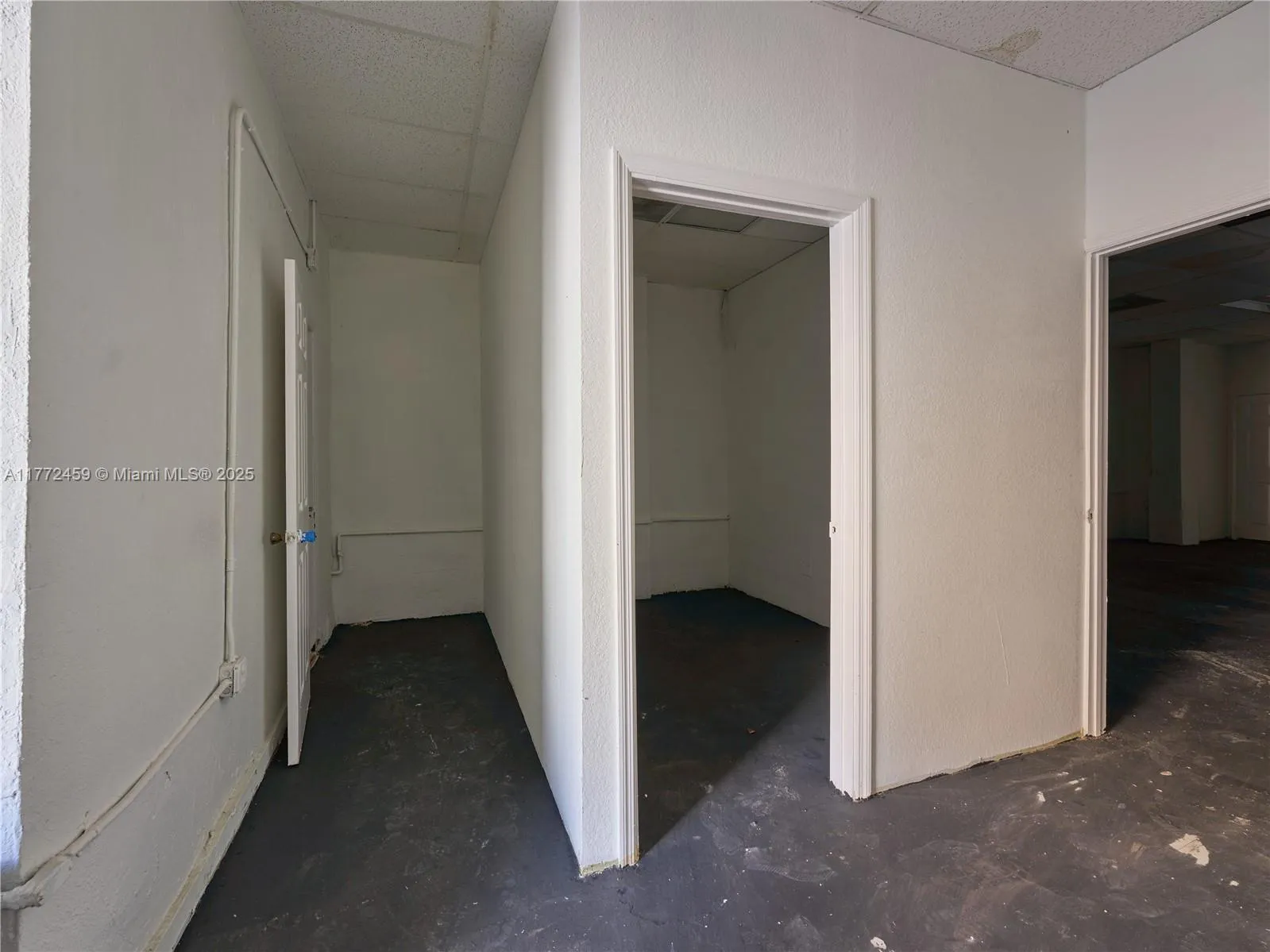 6211 Nw 7th Ave 663, Miami, Florida 33150, Miami, Florida 33150, ,Commercial Lease,For Rent,6211 Nw 7th Ave 663, Miami, Florida 33150,A11772459