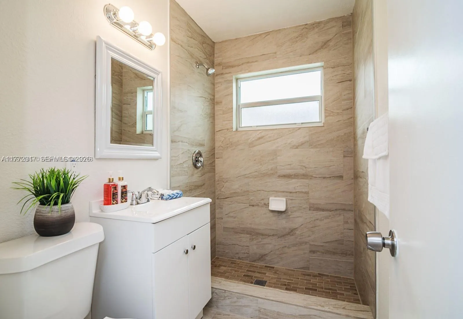 2542 Fillmore St, Hollywood, Florida 33020, Hollywood, Florida 33020, 2 Bedrooms Bedrooms, ,2 BathroomsBathrooms,Residential,For Sale,2542 Fillmore St, Hollywood, Florida 33020,A11772017