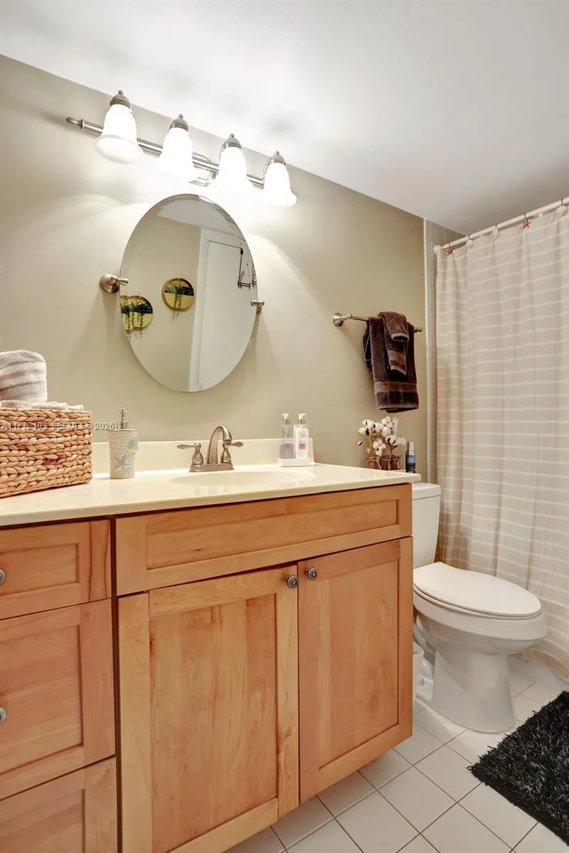 1050 Hillsboro Mile 403w, Hillsboro Beach, Florida, Hillsboro Beach, Florida 33062, 2 Bedrooms Bedrooms, ,2 BathroomsBathrooms,Residential,For Sale,1050 Hillsboro Mile 403w, Hillsboro Beach, Florida,A11772103