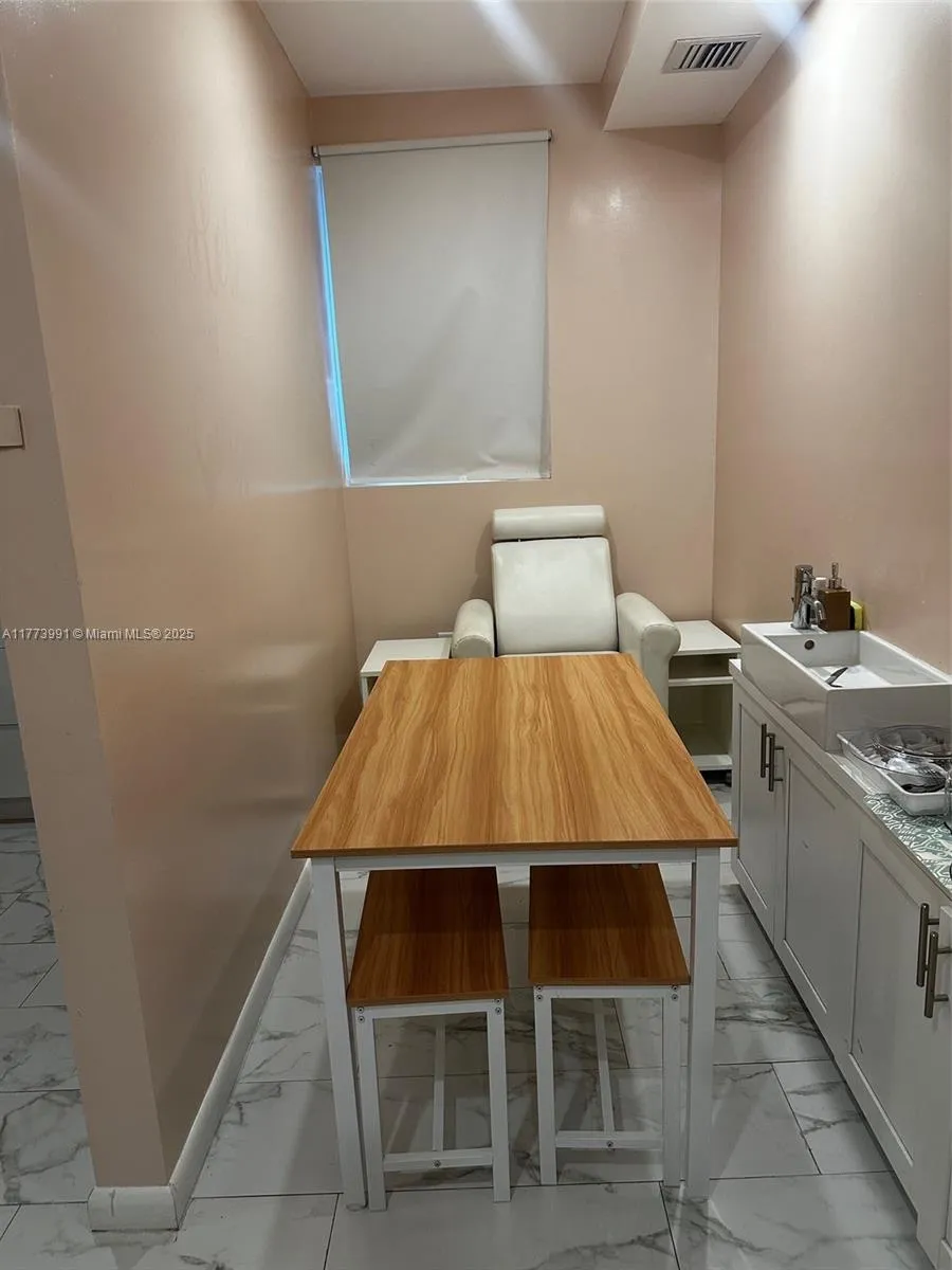 3872 Grand Ave, Miami, Florida 33133, Miami, Florida 33133, ,Commercial Lease,For Rent,3872 Grand Ave, Miami, Florida 33133,A11773991