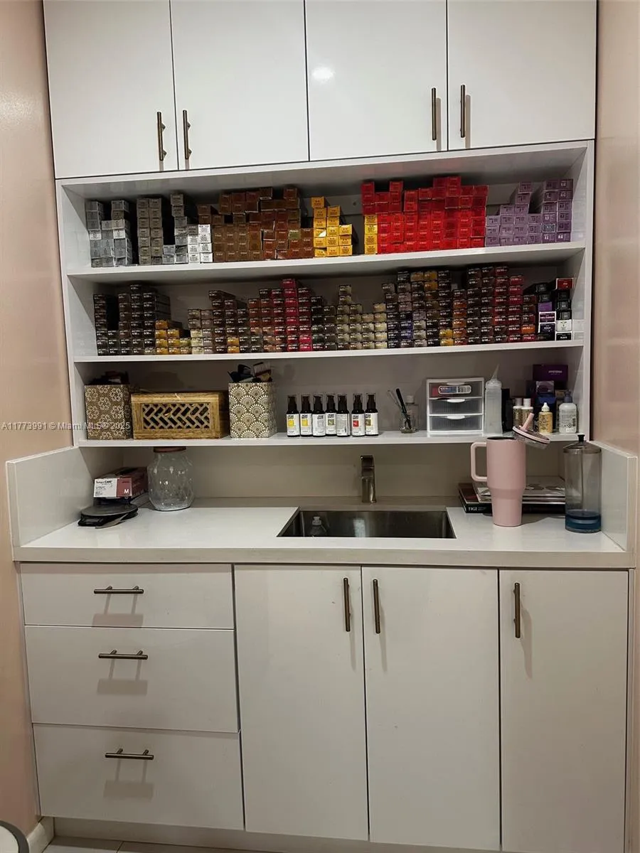 3872 Grand Ave, Miami, Florida 33133, Miami, Florida 33133, ,Commercial Lease,For Rent,3872 Grand Ave, Miami, Florida 33133,A11773991