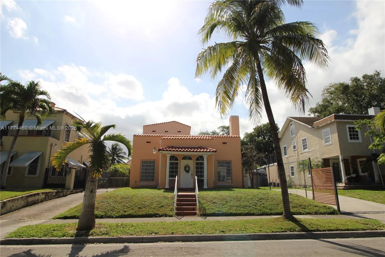 870 Nw 14th Ct, Miami, Florida 33125, Miami, Florida 33125, ,Residential Income,For Sale,870 Nw 14th Ct, Miami, Florida 33125,A11774460