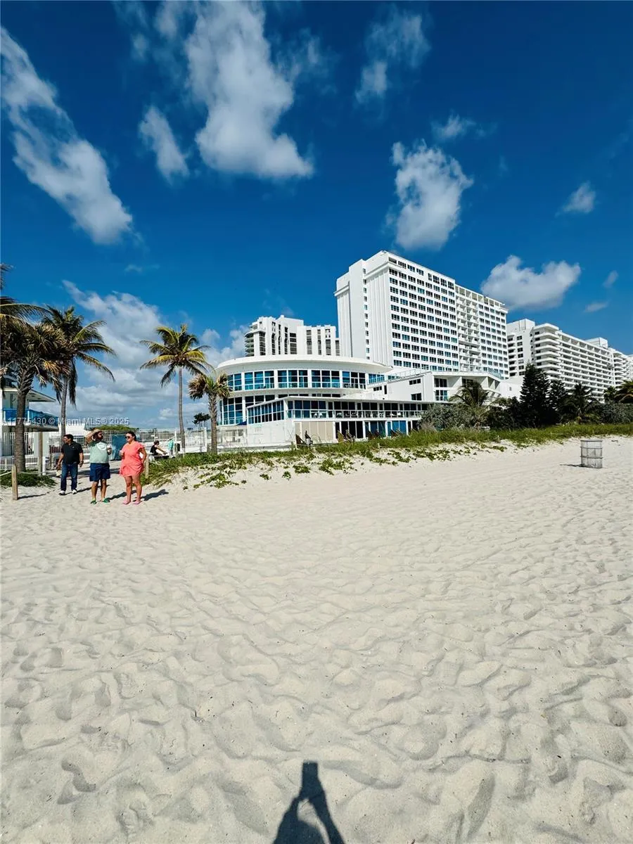 5445 Collins Ave 1520, Miami Beach, Florida 33140, Miami Beach, Florida 33140, ,1 BathroomBathrooms,Residential,For Sale,5445 Collins Ave 1520, Miami Beach, Florida 33140,A11775430