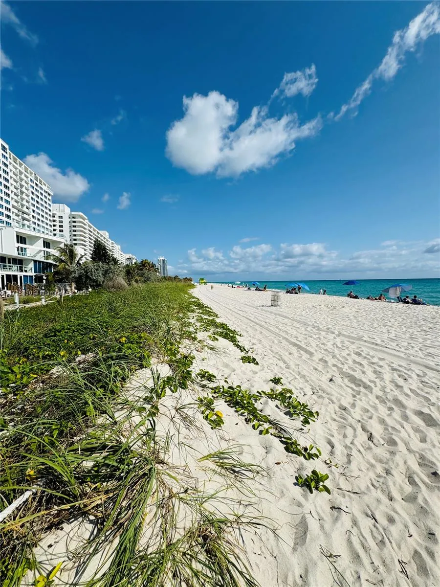 5445 Collins Ave 1520, Miami Beach, Florida 33140, Miami Beach, Florida 33140, ,1 BathroomBathrooms,Residential,For Sale,5445 Collins Ave 1520, Miami Beach, Florida 33140,A11775430