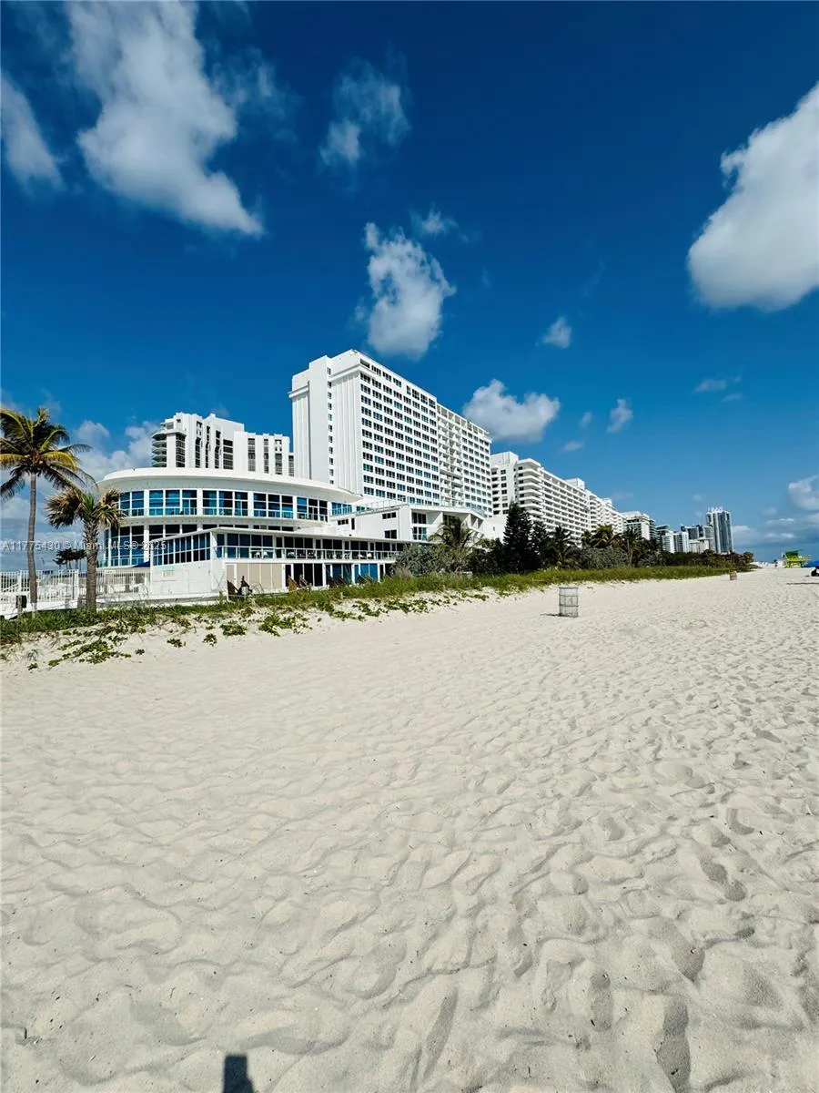 5445 Collins Ave 1520, Miami Beach, Florida 33140, Miami Beach, Florida 33140, ,1 BathroomBathrooms,Residential,For Sale,5445 Collins Ave 1520, Miami Beach, Florida 33140,A11775430