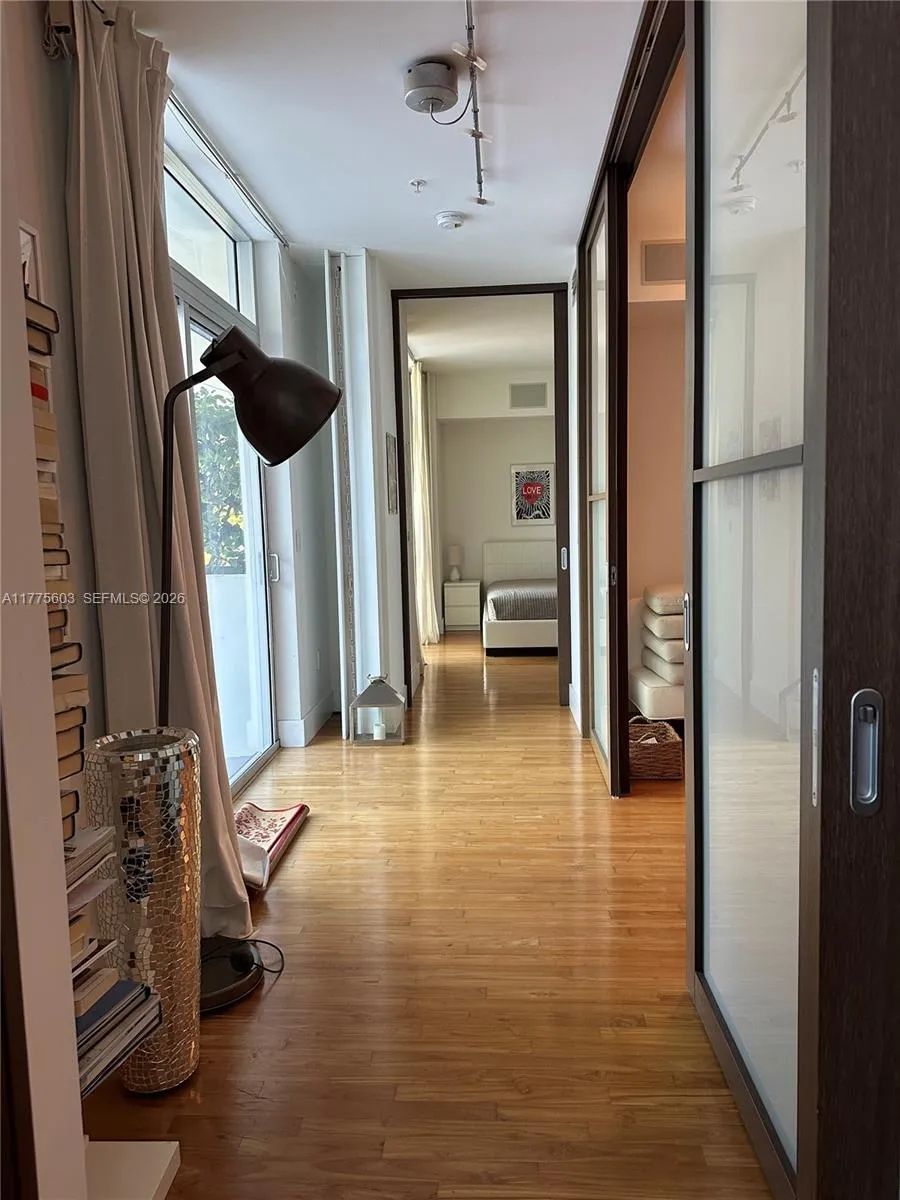 2001 Meridian Ave 309, Miami Beach, Florida 33139, Miami Beach, Florida 33139, 2 Bedrooms Bedrooms, ,2 BathroomsBathrooms,Residential Lease,For Rent,2001 Meridian Ave 309, Miami Beach, Florida 33139,A11775603