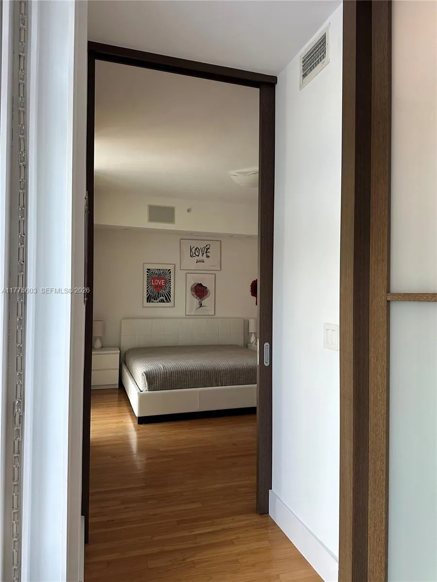 2001 Meridian Ave 309, Miami Beach, Florida 33139, Miami Beach, Florida 33139, 2 Bedrooms Bedrooms, ,2 BathroomsBathrooms,Residential Lease,For Rent,2001 Meridian Ave 309, Miami Beach, Florida 33139,A11775603