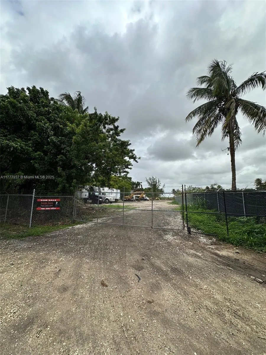 122, Unincorporated Dade, Florida 33196, Unincorporated Dade, Florida 33196, ,Land,For Sale,122, Unincorporated Dade, Florida 33196,A11777237