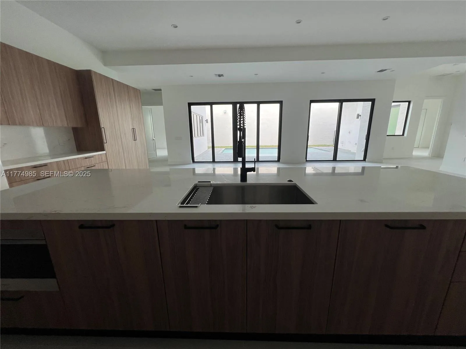 5725 W Ashwood, Hollywood, Florida 33312, Hollywood, Florida 33312, 5 Bedrooms Bedrooms, ,5 BathroomsBathrooms,Residential,For Sale,5725 W Ashwood, Hollywood, Florida 33312,A11774985
