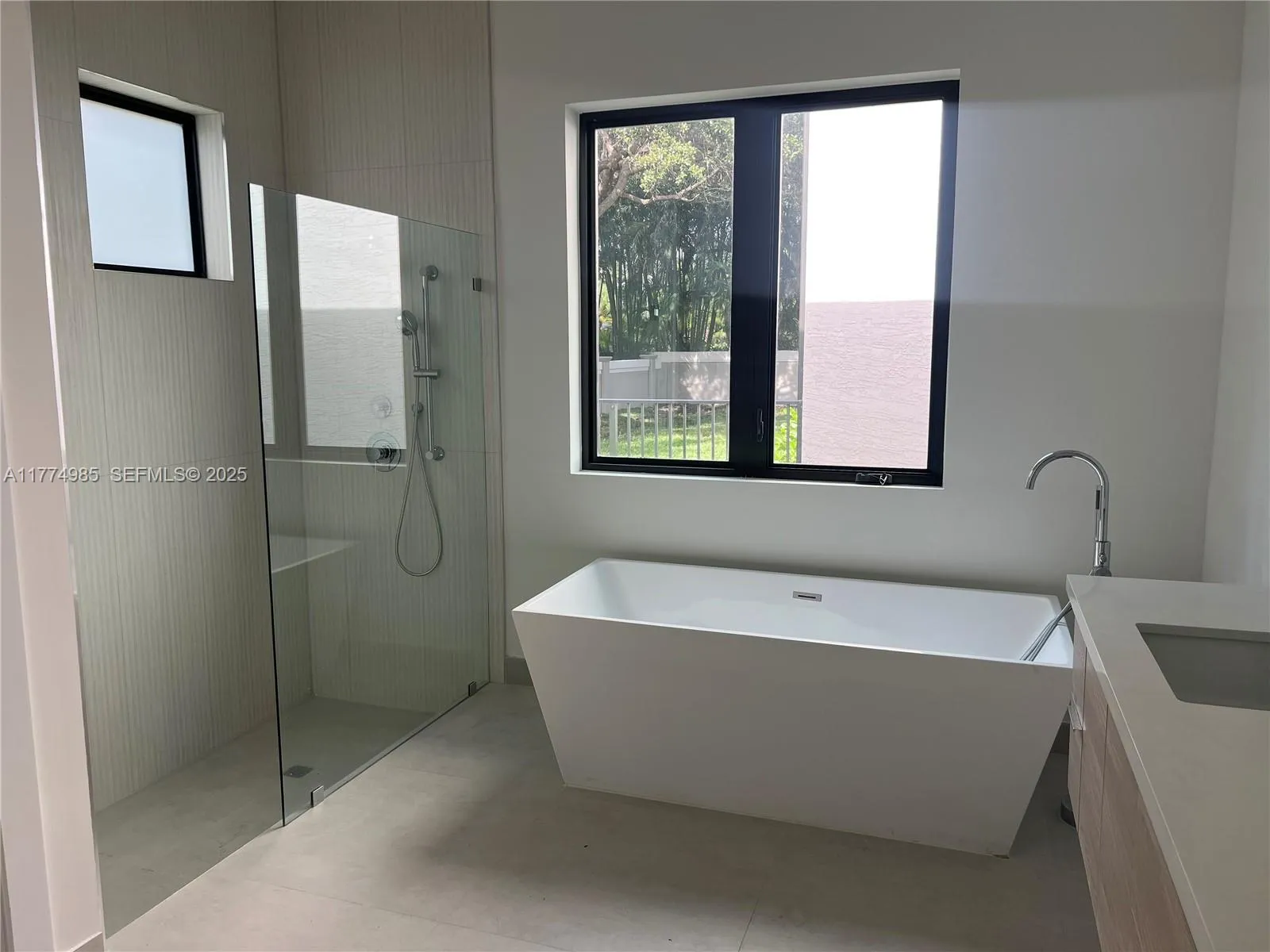 5725 W Ashwood, Hollywood, Florida 33312, Hollywood, Florida 33312, 5 Bedrooms Bedrooms, ,5 BathroomsBathrooms,Residential,For Sale,5725 W Ashwood, Hollywood, Florida 33312,A11774985