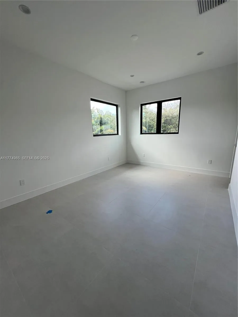 5725 W Ashwood, Hollywood, Florida 33312, Hollywood, Florida 33312, 5 Bedrooms Bedrooms, ,5 BathroomsBathrooms,Residential,For Sale,5725 W Ashwood, Hollywood, Florida 33312,A11774985