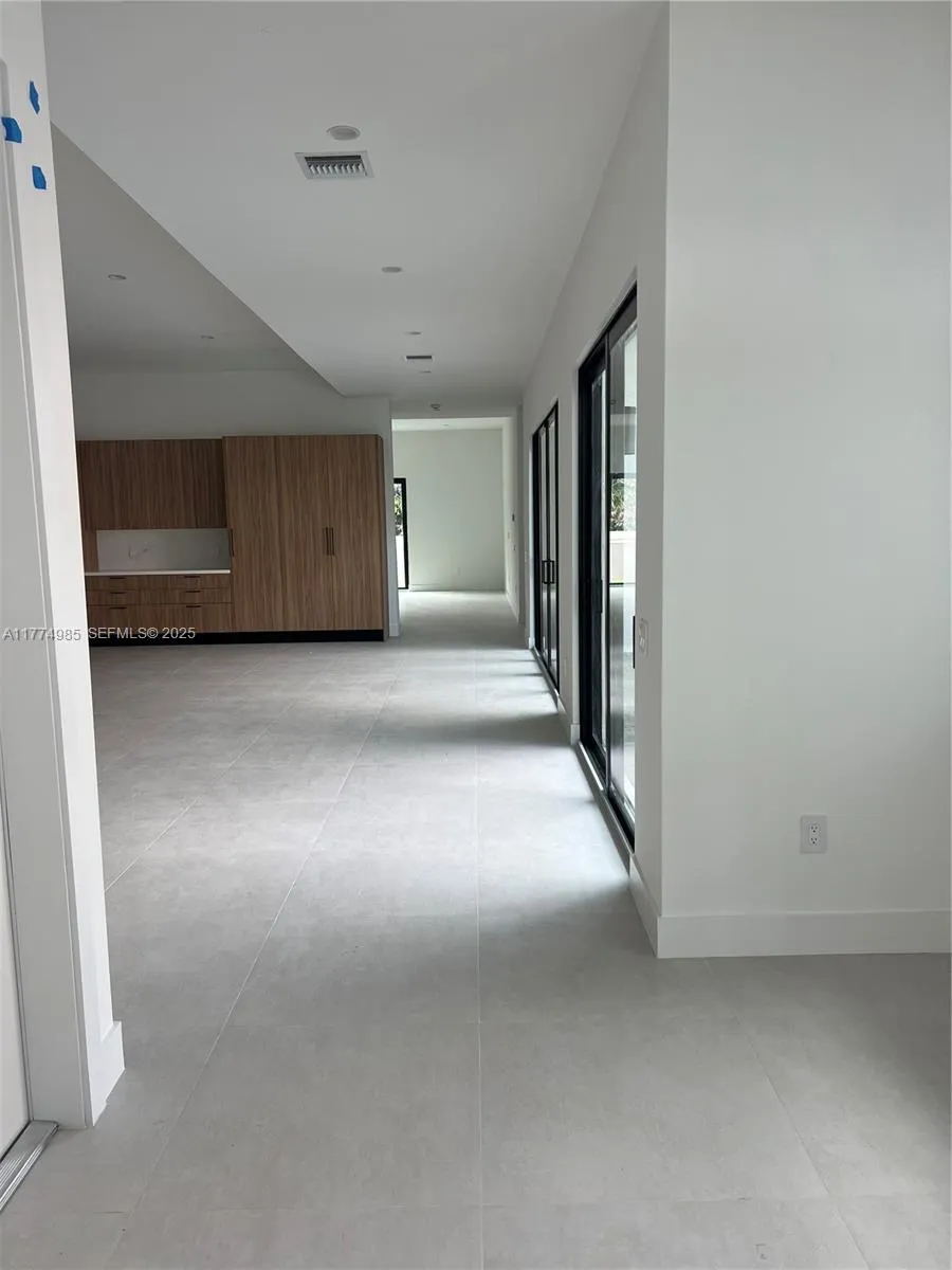 5725 W Ashwood, Hollywood, Florida 33312, Hollywood, Florida 33312, 5 Bedrooms Bedrooms, ,5 BathroomsBathrooms,Residential,For Sale,5725 W Ashwood, Hollywood, Florida 33312,A11774985