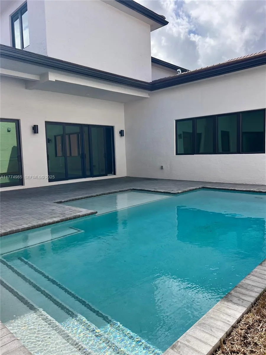 5725 W Ashwood, Hollywood, Florida 33312, Hollywood, Florida 33312, 5 Bedrooms Bedrooms, ,5 BathroomsBathrooms,Residential,For Sale,5725 W Ashwood, Hollywood, Florida 33312,A11774985