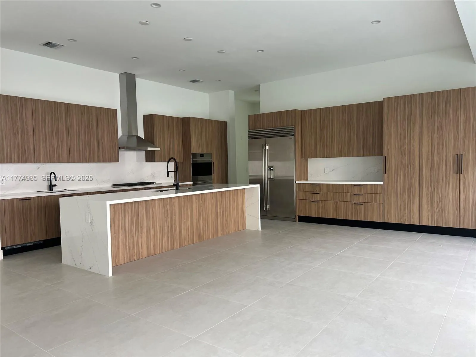 5725 W Ashwood, Hollywood, Florida 33312, Hollywood, Florida 33312, 5 Bedrooms Bedrooms, ,5 BathroomsBathrooms,Residential,For Sale,5725 W Ashwood, Hollywood, Florida 33312,A11774985