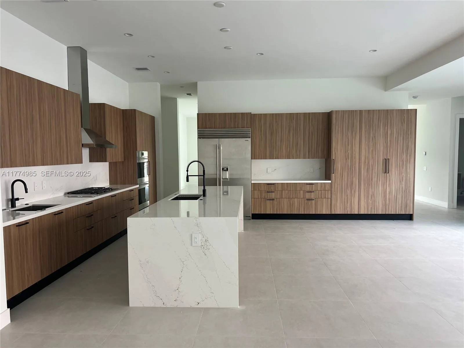 5725 W Ashwood, Hollywood, Florida 33312, Hollywood, Florida 33312, 5 Bedrooms Bedrooms, ,5 BathroomsBathrooms,Residential,For Sale,5725 W Ashwood, Hollywood, Florida 33312,A11774985