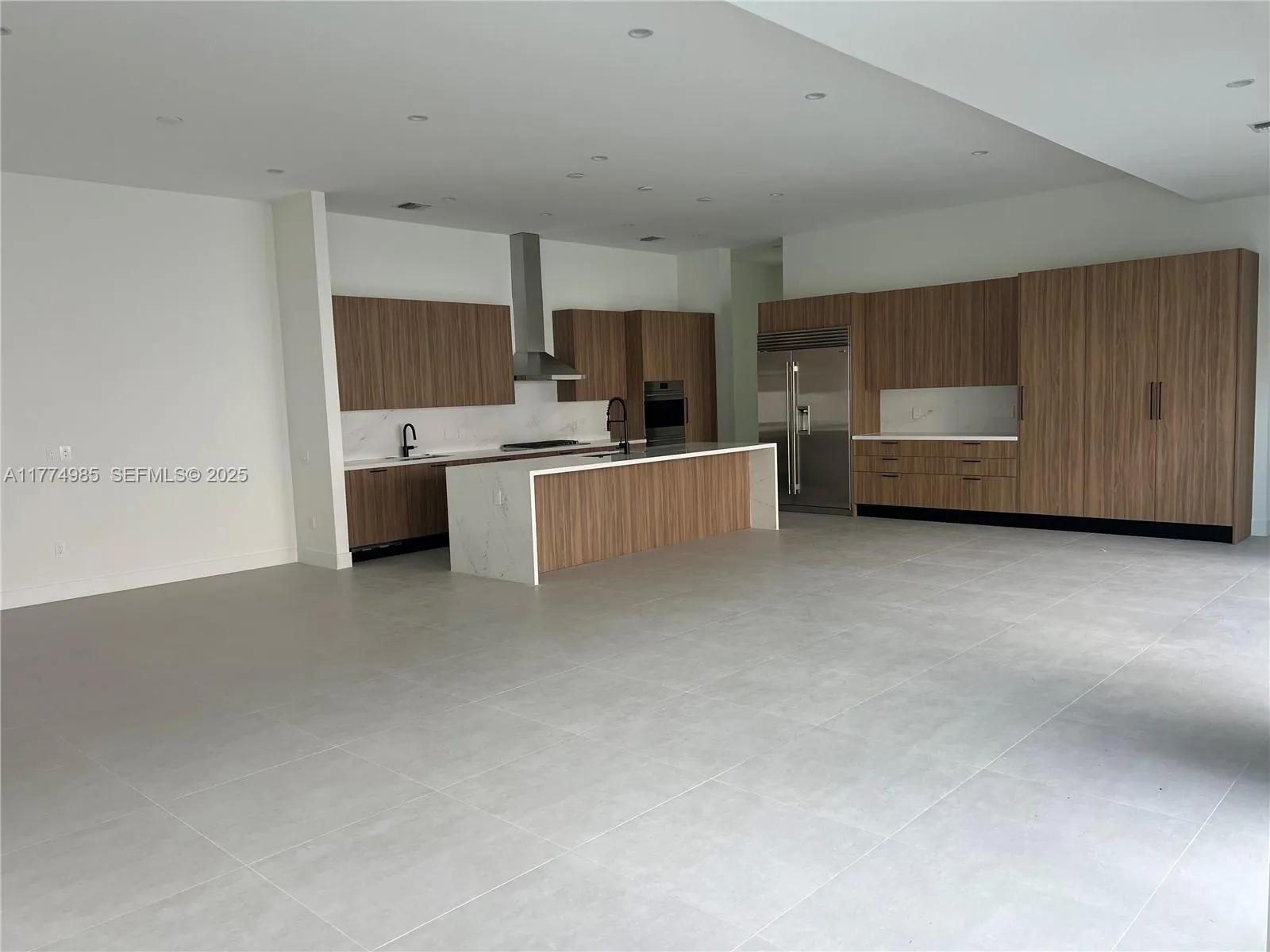 5725 W Ashwood, Hollywood, Florida 33312, Hollywood, Florida 33312, 5 Bedrooms Bedrooms, ,5 BathroomsBathrooms,Residential,For Sale,5725 W Ashwood, Hollywood, Florida 33312,A11774985