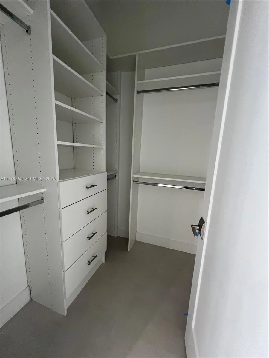 5725 W Ashwood, Hollywood, Florida 33312, Hollywood, Florida 33312, 5 Bedrooms Bedrooms, ,5 BathroomsBathrooms,Residential,For Sale,5725 W Ashwood, Hollywood, Florida 33312,A11774985