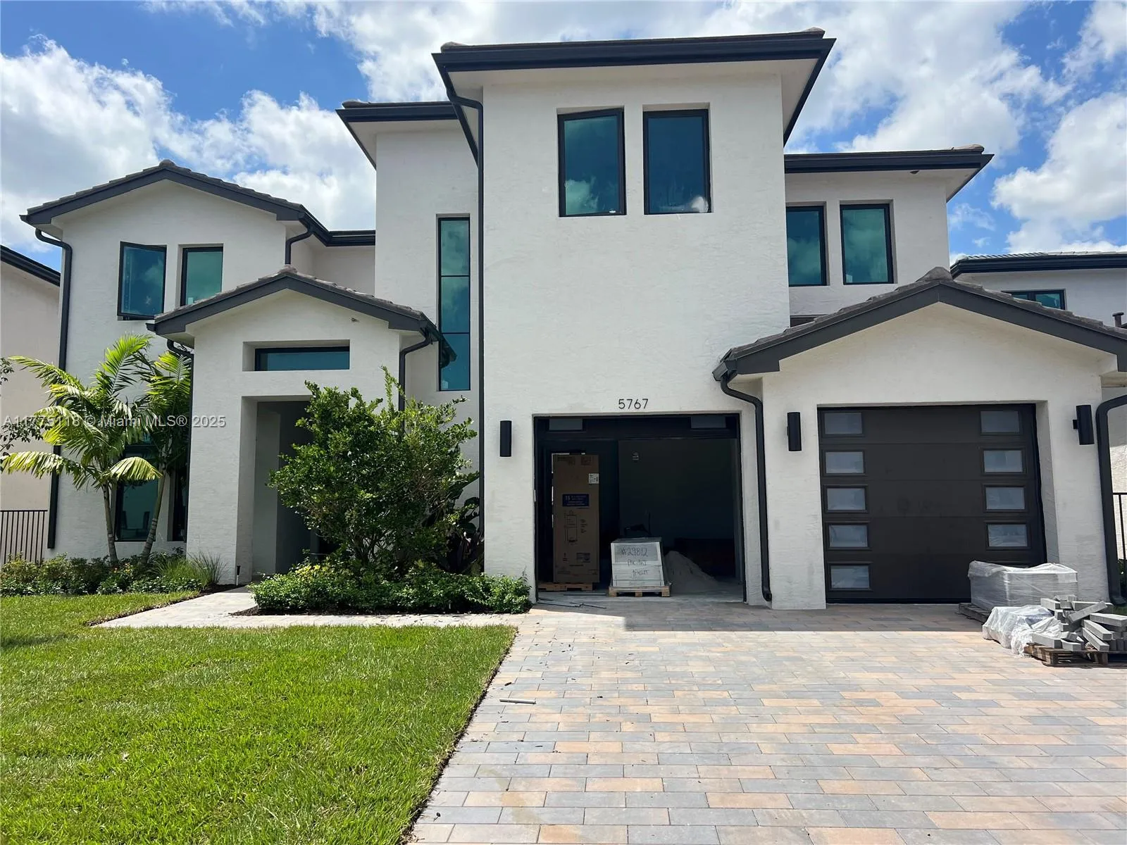 5767 W Ashwood, Hollywood, Florida 33312, Hollywood, Florida 33312, 6 Bedrooms Bedrooms, ,6 BathroomsBathrooms,Residential,For Sale,5767 W Ashwood, Hollywood, Florida 33312,A11775118