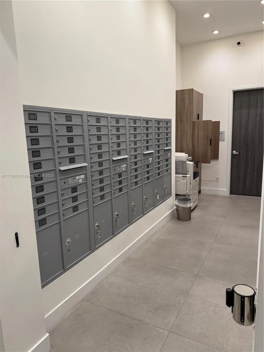 800 Se 4th Ave 613, Hallandale Beach, Florida 3300, Hallandale Beach, Florida 33009, ,Commercial Sale,For Sale,800 Se 4th Ave 613, Hallandale Beach, Florida 3300,A11778928