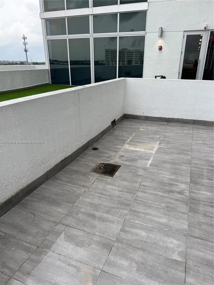 800 Se 4th Ave 613, Hallandale Beach, Florida 3300, Hallandale Beach, Florida 33009, ,Commercial Sale,For Sale,800 Se 4th Ave 613, Hallandale Beach, Florida 3300,A11778928