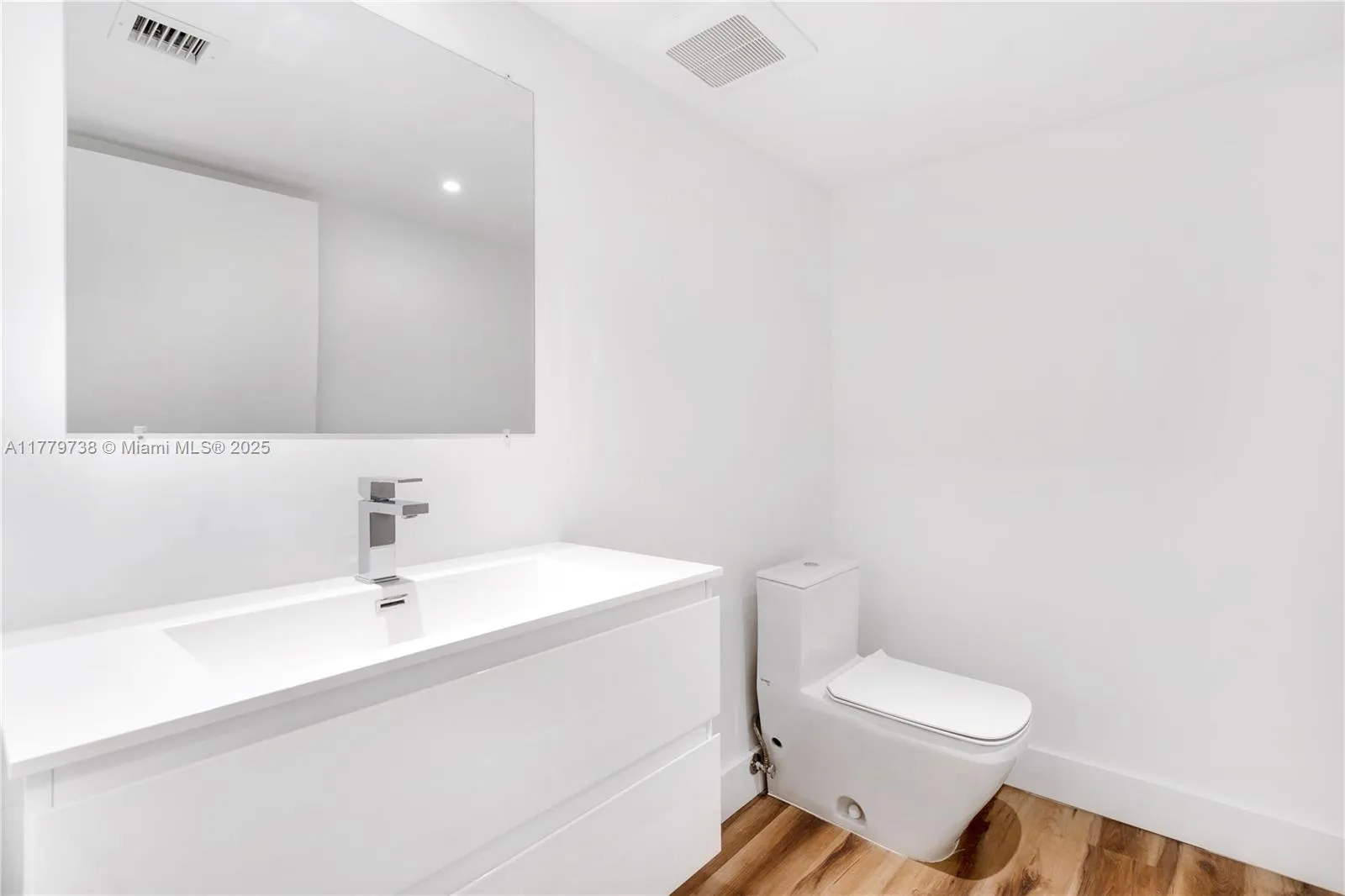 13499 Biscayne Blvd Cum5, North Miami, Florida 331, North Miami, Florida 33181, ,Commercial Sale,For Sale,13499 Biscayne Blvd Cum5, North Miami, Florida 331,A11779738