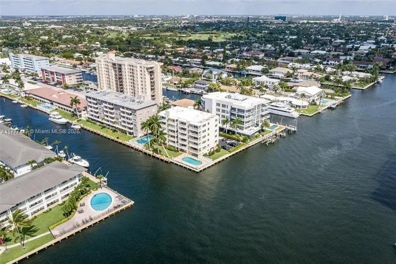 2881 Ne 33rd Ct Phc, Fort Lauderdale, Florida 3330, Fort Lauderdale, Florida 33306, 2 Bedrooms Bedrooms, ,1 BathroomBathrooms,Residential,For Sale,2881 Ne 33rd Ct Phc, Fort Lauderdale, Florida 3330,A11777417