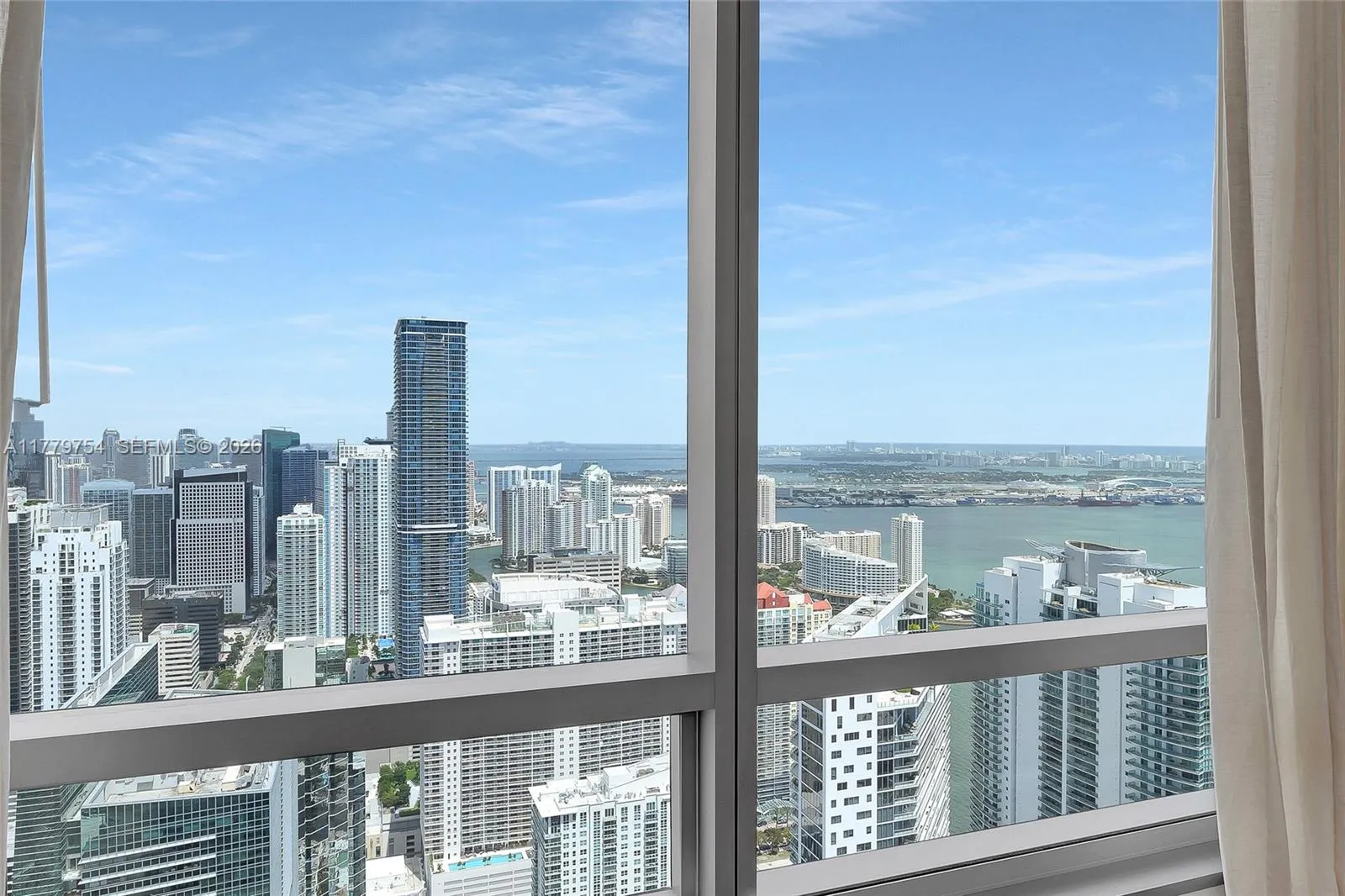1425 Brickell Ave 61e, Miami, Florida 33131, Miami, Florida 33131, 3 Bedrooms Bedrooms, ,3 BathroomsBathrooms,Residential,For Sale,1425 Brickell Ave 61e, Miami, Florida 33131,A11779754
