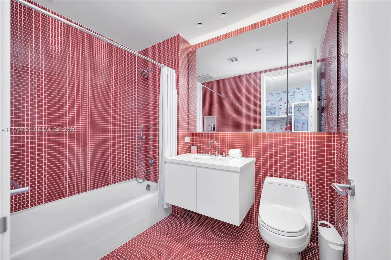 1425 Brickell Ave 61e, Miami, Florida 33131, Miami, Florida 33131, 3 Bedrooms Bedrooms, ,3 BathroomsBathrooms,Residential,For Sale,1425 Brickell Ave 61e, Miami, Florida 33131,A11779754