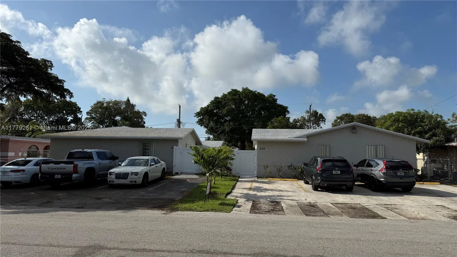 216 Nw 12th St, Pompano Beach, Florida 33060, Pompano Beach, Florida 33060, ,Residential Income,For Sale,216 Nw 12th St, Pompano Beach, Florida 33060,A11779261