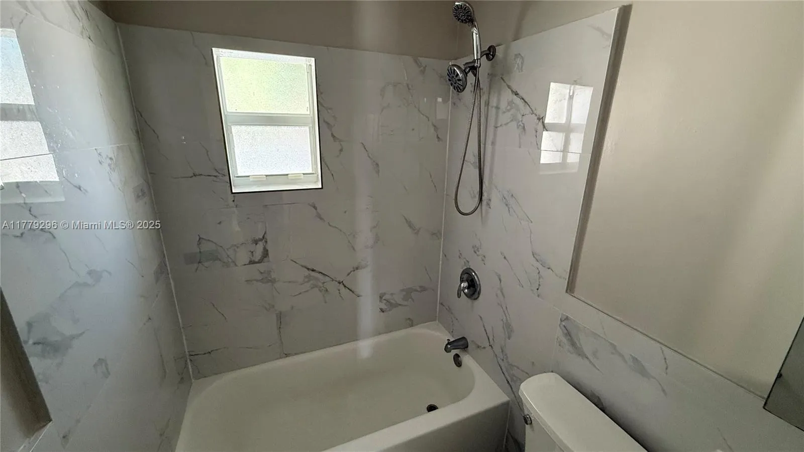 220 Nw 12th St, Pompano Beach, Florida 33060, Pompano Beach, Florida 33060, ,Residential Income,For Sale,220 Nw 12th St, Pompano Beach, Florida 33060,A11779296